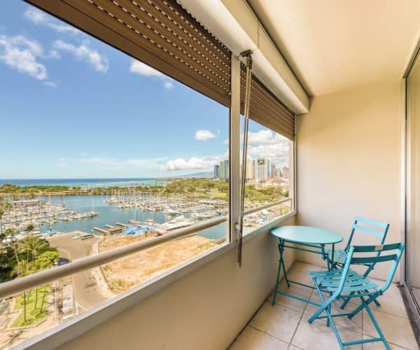 Harbor View Plaza #1203 – 30-Night Minimum