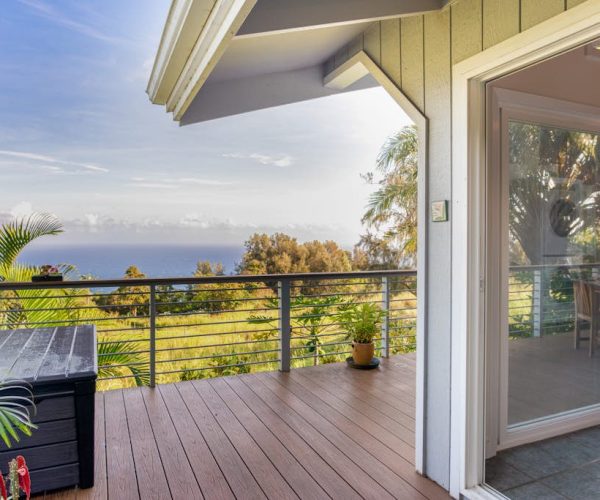 Waipio Glass House