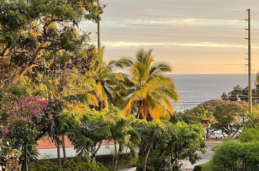 Casa Tropical Kona -Kailua Bay Resort 2-201