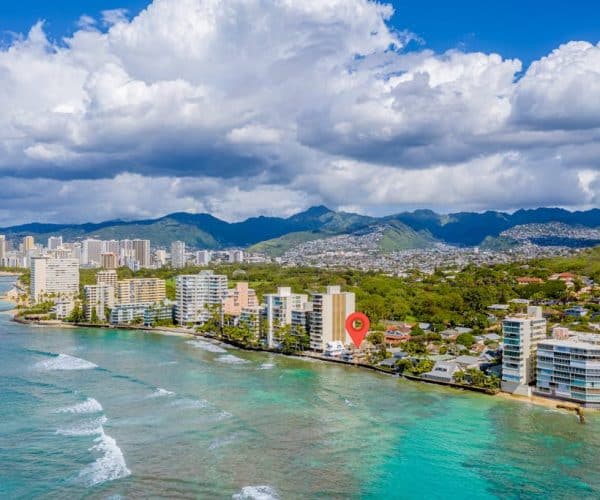 Oceanfront Kalakaua Surf & Sunsets
