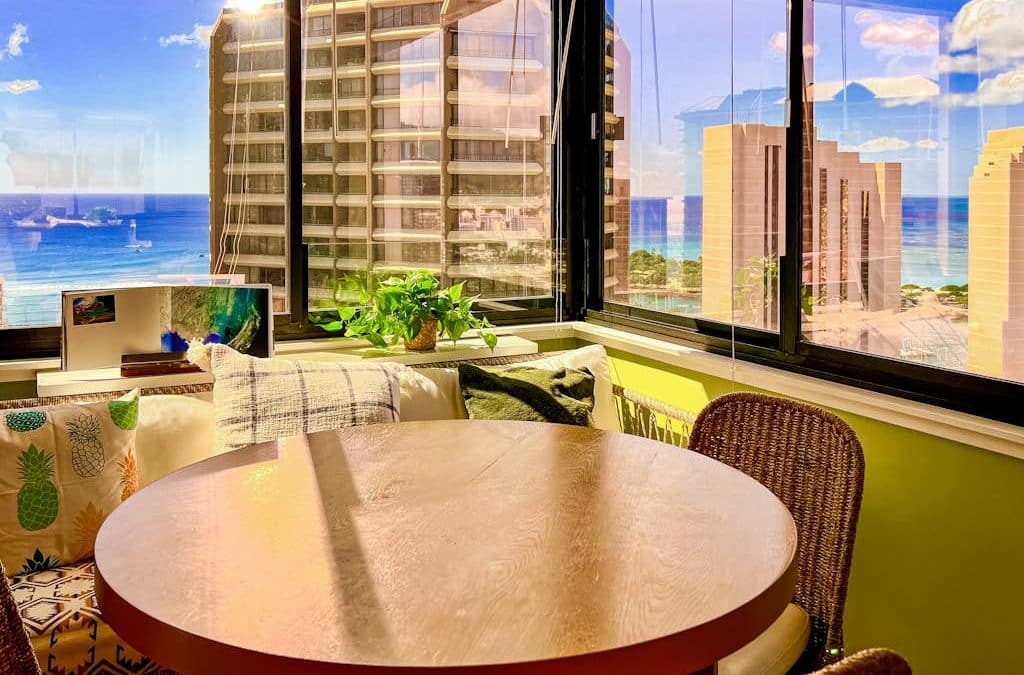 The Windsor Waikiki #3704 – 30-Night Minimum