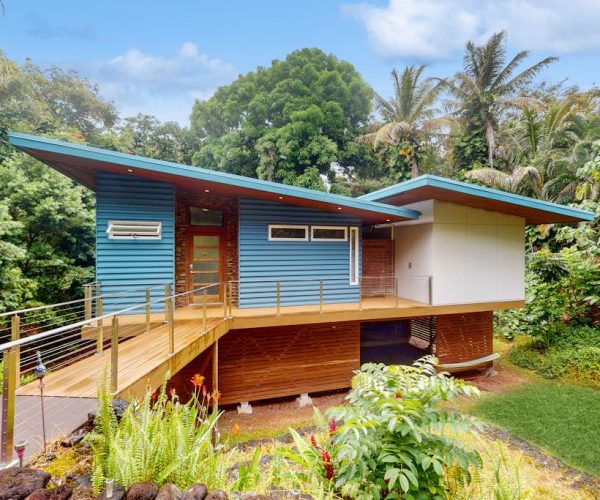 Tranquil Island Escape at Kehena Beach